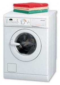 特性, 写真 洗濯機 Electrolux EW 1077